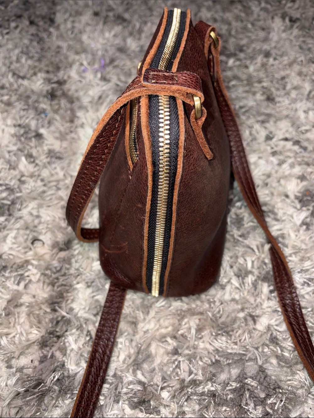 Portland Leather Crossbody bag - Picture 7 of 11